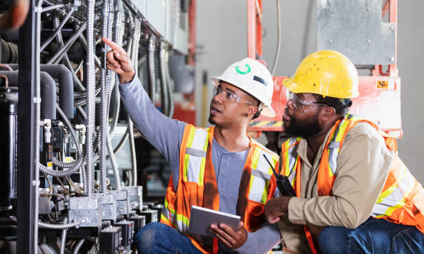 Best Licensed Electrician  in Summit, AZ